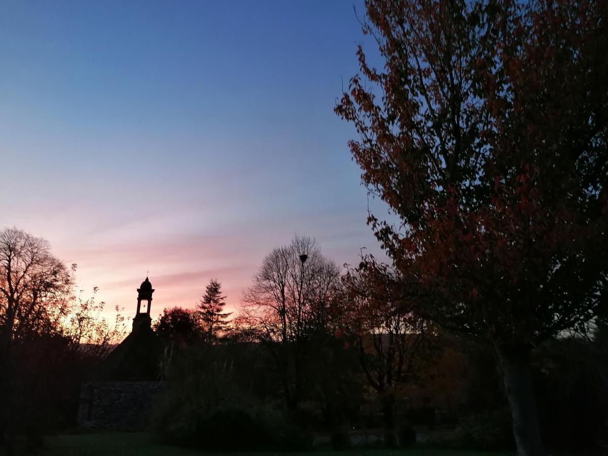 Gite Atypique Dans Une Chapelle Briec Esterno foto
