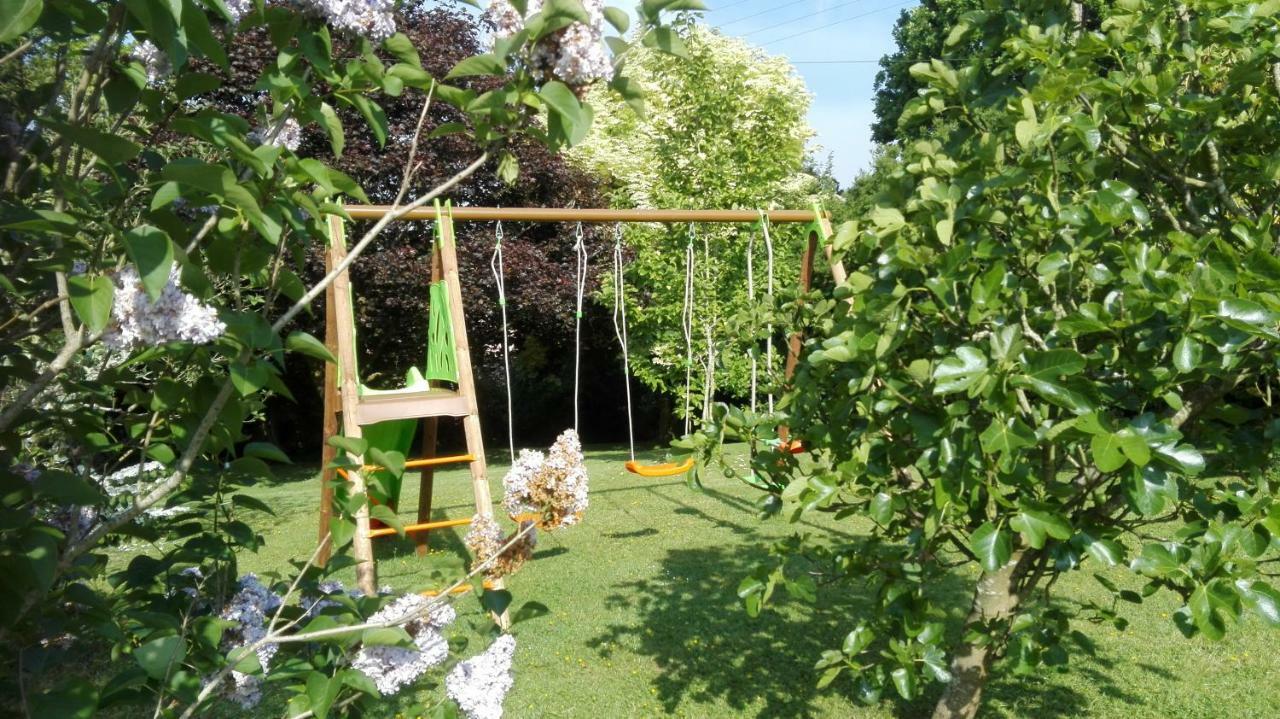 Gite Atypique Dans Une Chapelle Briec Esterno foto